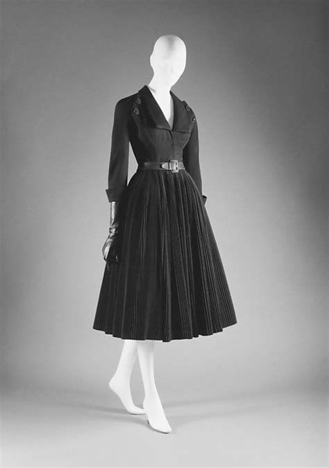 dior dress from fall winter 1950|christian dior 1951 collection looks.